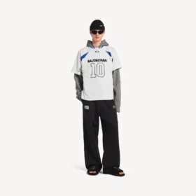 Balenciaga for menn | Oversized T-skjorte i samarbeid med NBA i hvitt/flerfarget Balenciaga for menn | Oversized T-skjorte i samarbeid med NBA i hvitt/flerfarget
