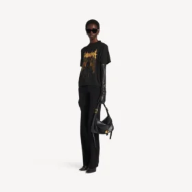 Balenciaga Sacra Cœur T-skjorte for kvinner med medium passform i svart Balenciaga Sacra Cœur T-skjorte for kvinner med medium passform i svart