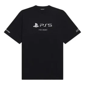Balenciaga x PlayStation-samarbeid: PS5-alfabet med geometrisk mønster, kortærmet unisex-trøye, svart 651795TKVF31070 Balenciaga x PlayStation-samarbeid: PS5-alfabet med geometrisk mønster, kortærmet unisex-trøye, svart 651795TKVF31070