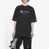 Balenciaga x PlayStation-samarbeid: PS5-alfabet med geometrisk mønster, kortærmet unisex-trøye, svart 651795TKVF31070