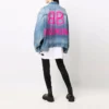 BB-sprayed denimjakke i stor passform «Electric Blue Fuchsia» 678354TCW030406