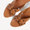 By-sandal for kvinner i kamelfarge