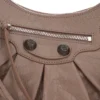 c Le Cagole liten skulderveske «Light Brown» 6713071VG9Y1212