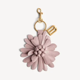 Charm/nøkkelring for kvinner i form av en rosekvartsblomst