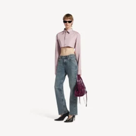 Damejeans med normal passform i skitten vintageblå