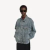 Denim-jakke for damer i skitten vintageblå