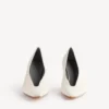 Duchesse-pumps for kvinner i snøhvit