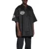 Egenskaper ved kortærmet skjorte i oversized-modell «Black» 704387TKP241000