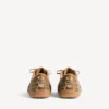 Hamptons-sneaker for menn i kamelfarge med middels slitt utseende