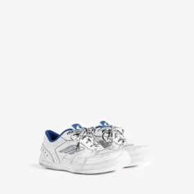 Hamptons-sneakers for menn i slitt look, i hvitt/mørkeblått/grått