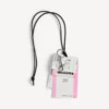 Herre-smykke/nøkkelring i form av togbillett i hvitt/svart/rosa