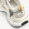 Herresneaker i størrelse 3XL med anheng i hvitt/gult/sølv/svart