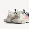 Herresneaker i størrelse 3XL med delt logo i eggeskall/rød/marineblå