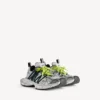 Herresneaker i størrelse 3XL med kryssende snøringer i grått/neongult