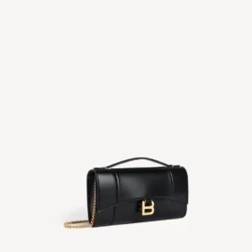 Hourglass-formet pochette for kvinner med kjede  i svart