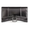 Hourglass-lommebok med kjede, metallisert «Grey» 6560502AAVG1314