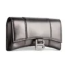 Hourglass-lommebok med kjede, metallisert «Grey» 6560502AAVG1314