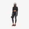 Kort jakke i techwear-stil for kvinner i svart