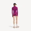 Kort langermet bodysuit for kvinner i fargen fiolett/oransje