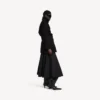 Kort trenchcoat i kokongmodell for damer i svart