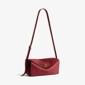 Le 7 skulderveske for kvinner, medium, i rubin/moka
