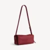 Le 7 skulderveske for kvinner, medium, i rubin/moka