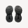 Men’s Track sneaker med piercinger i svart