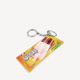 Nøkkelring/smykke for menn i form av en snackpose i gult