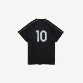 Oversized fotball-T-skjorte for menn i svart