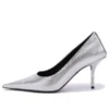 Pumps med preget firkantet snitt «Silver» 572879WBB208100