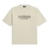 Retail Therapy T-skjorte med medium passform «Ivory Black» 612966TLVB19054