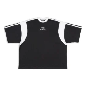 Sporty B T-skjorte med boksaktig passform «Black White» 699182TMVC41070