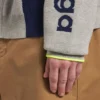 Strikket cardigan med glidelås for menn i grå/marineblå