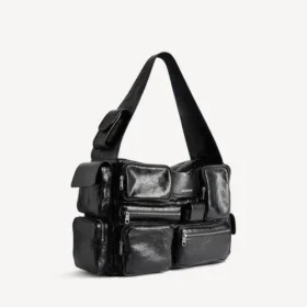 Superbusy stor slingbag i svart