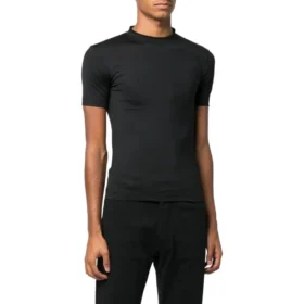 Supertettsittende, skinnende T-skjorte «Black» 720458TNVI21000