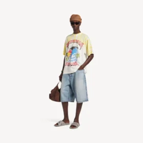 T-skjorte for menn med ekstrem tie-dye-mønster og medium passform i hvitt
