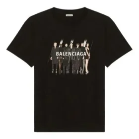 T-skjorte med bandportrett-trykk, logo, retro, løs passform, korte ermer, unisex, svart 612966TIVA11000 T-skjorte med bandportrett-trykk, logo, retro, løs passform, korte ermer, unisex, svart 612966TIVA11000