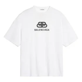 T-skjorte med logo på brystet, alfabet, korte ermer, hvit 570813TEV489044 T-skjorte med logo på brystet, alfabet, korte ermer, hvit 570813TEV489044