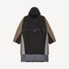 Teknisk poncho for menn i svart