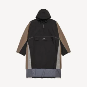 Teknisk poncho for menn i svart