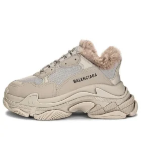 Triple S «Fake Fur – Beige» 668562W3CQ59710