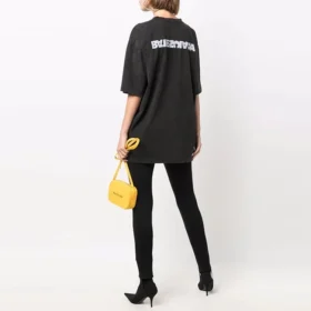 Turn Slit T-skjorte «Black» 641655TLVB39034