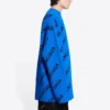 Ullstrikket genser med rund hals og logo over hele «Blue» 657400T15673964